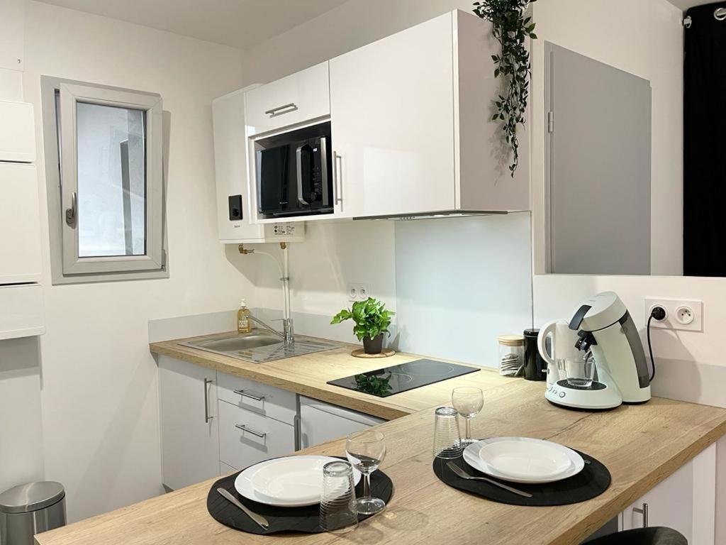 Le Chic - Parking - Exterieur - Fibre - Calme Apartment Mont-de-Marsan Exterior photo