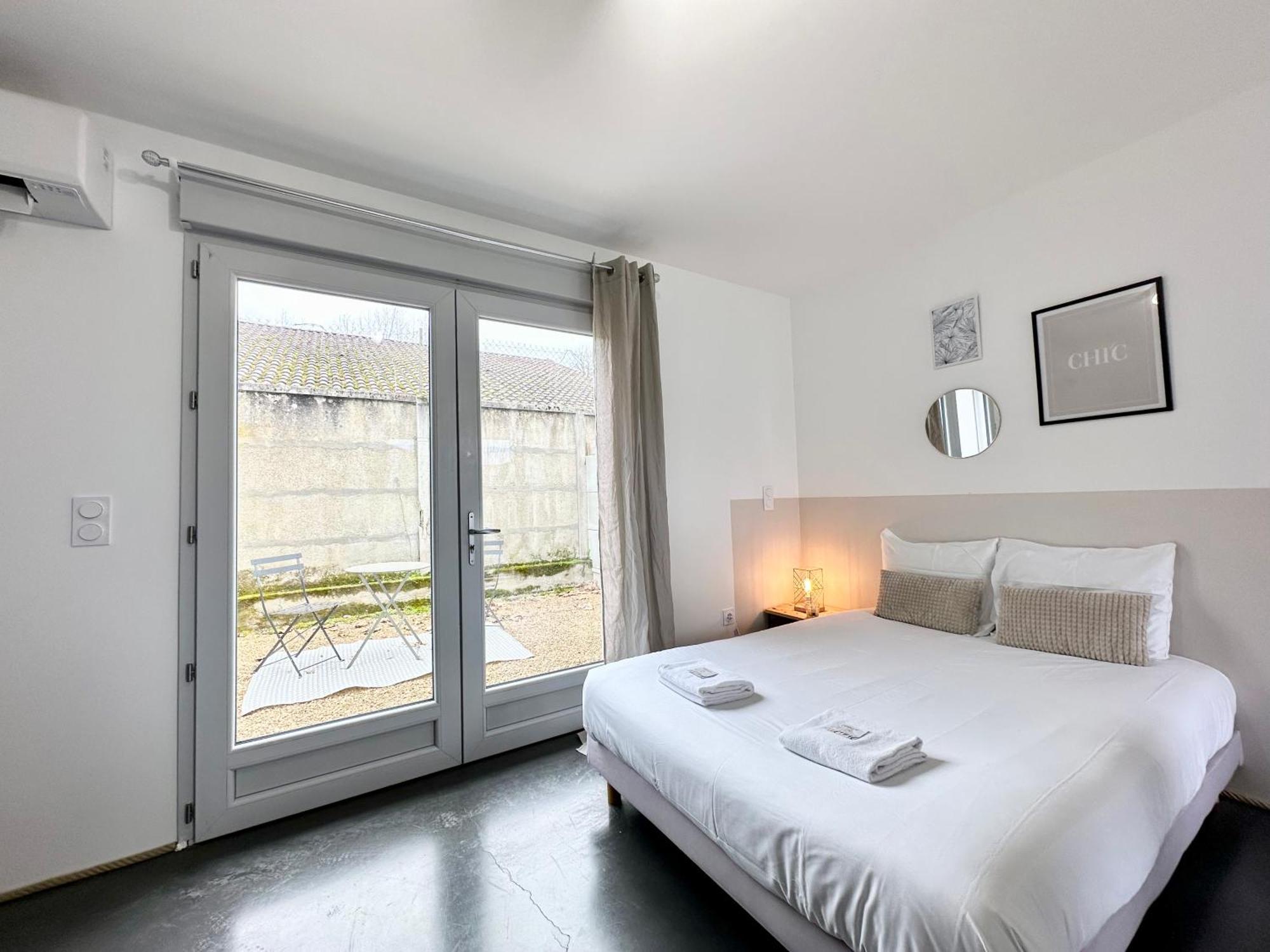 Le Chic - Parking - Exterieur - Fibre - Calme Apartment Mont-de-Marsan Exterior photo
