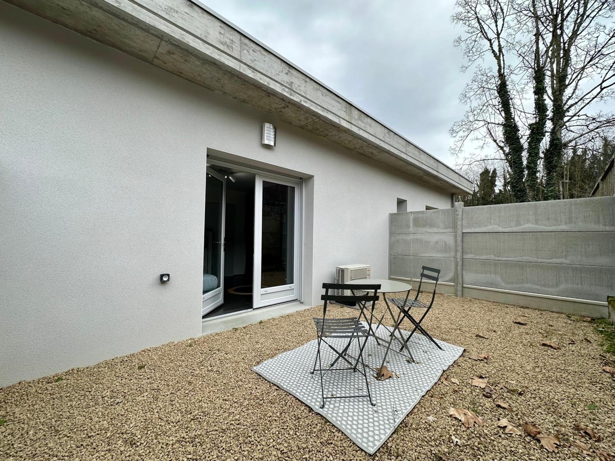Le Chic - Parking - Exterieur - Fibre - Calme Apartment Mont-de-Marsan Exterior photo